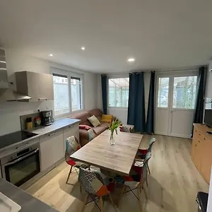 Appartement T3 Avec Jardin Et Veranda, Saint-Priest (Rhone)